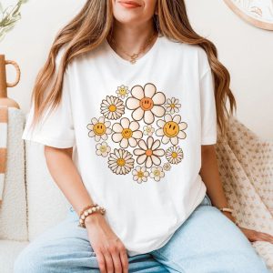 Cute Hippie Smiley Face Daisy Flowers T Shirt 5 1.jpg