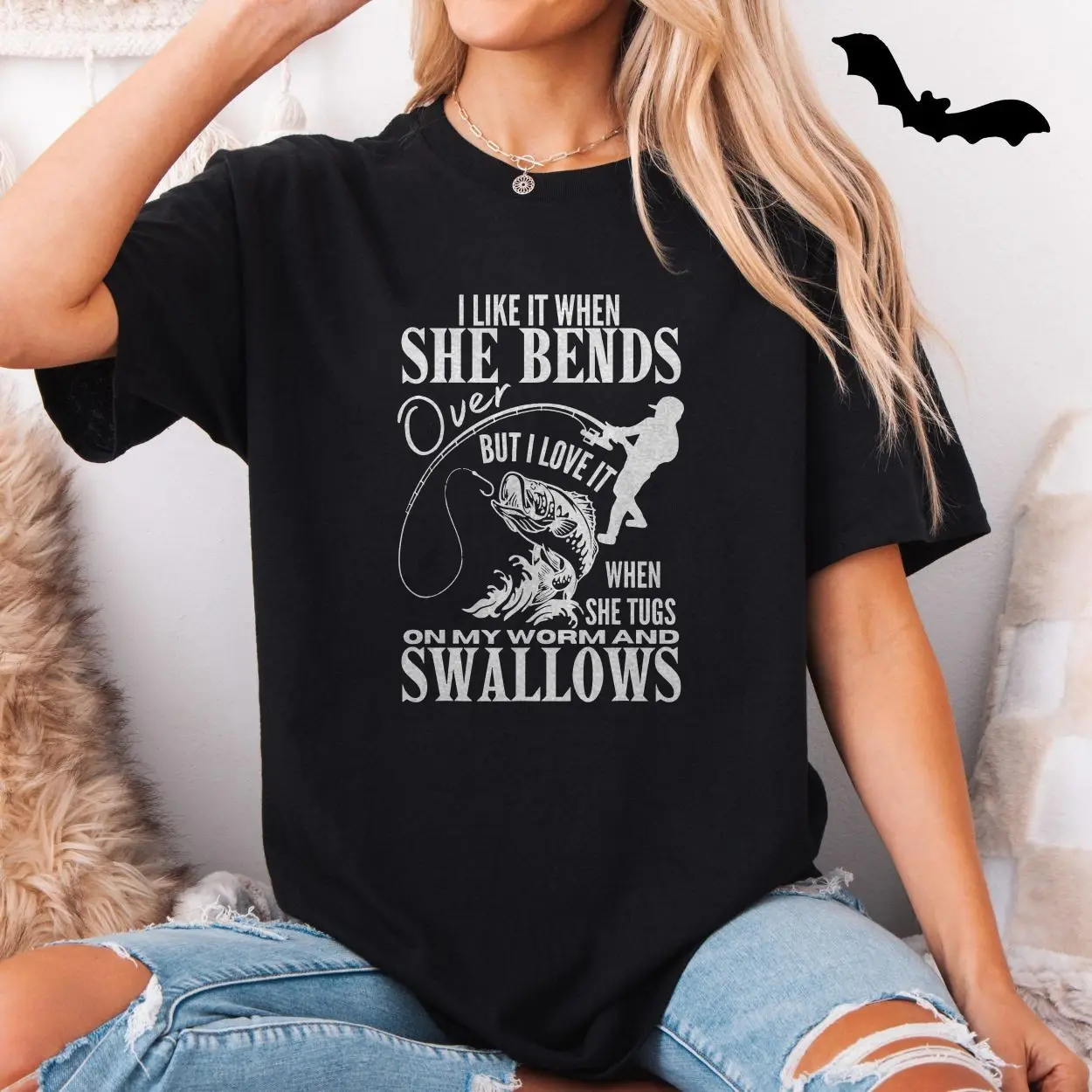 Fishing Humor I Like It When She Bends Over Graphic T-ShirtQ 5 Fishing Humor I Like It When She Bends Over Graphic T ShirtQ 5 1.jpg