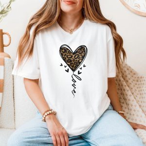 Leopard Print Heart Balloon Graphic T Shirt 5 1.jpg