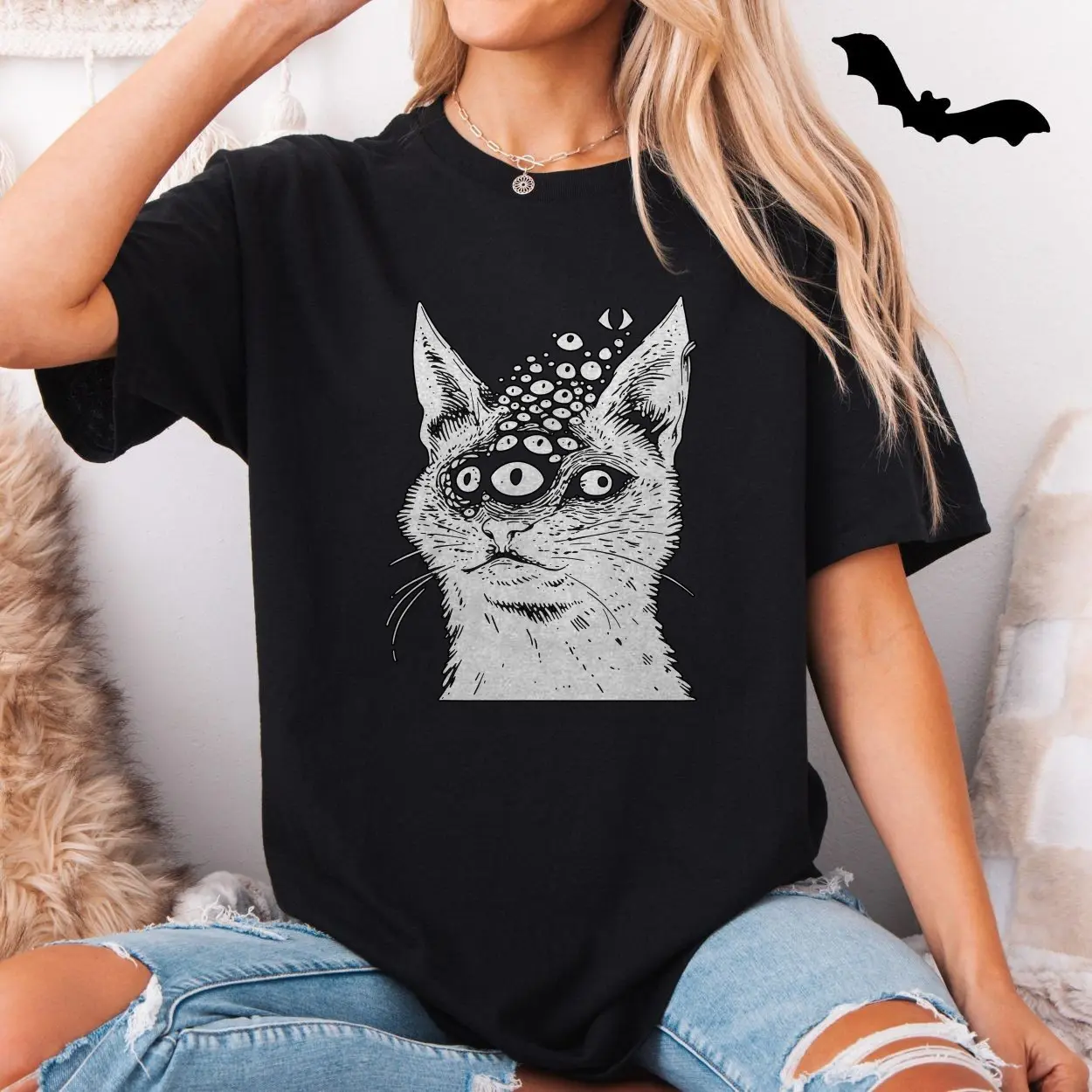 Psychedelic2BTrippy2BCat2BMultiple2BEyes2BGraphic2BT Shirt2B5 C4Cgc 1.jpg