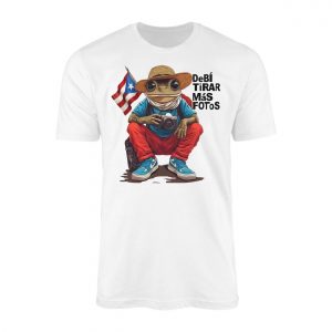Debi Tirar Mas Fotos E28093 Puerto Rico Flag Frog Photographer Graphic T shirt 1.jpg