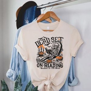 Funny Halloween Skeleton Reading T Shirt – Booked to the Bone 2