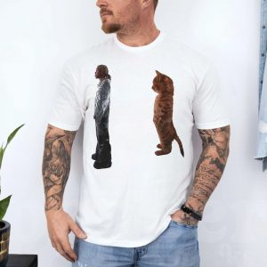 Funny T Shirt E28093 Man and Cat Staring Contest Graphic Tee 4.jpg